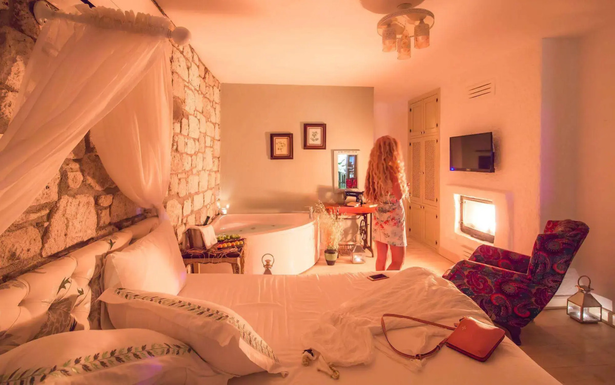 Palas Alacati - Adults Only