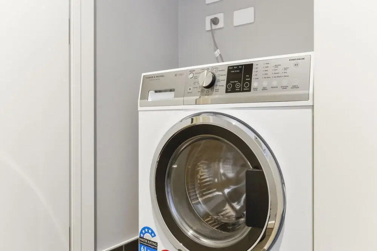 Lovely and warm one bedroom in the CBD