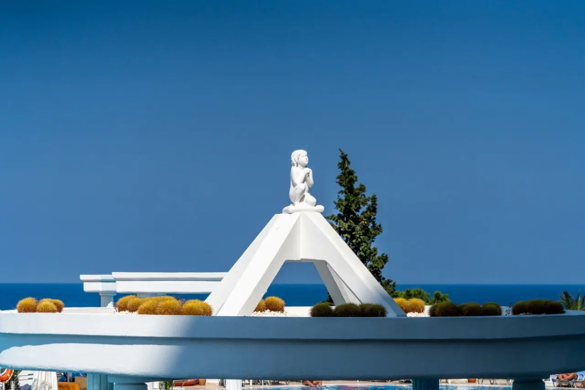 Korumar Deluxe Hotel