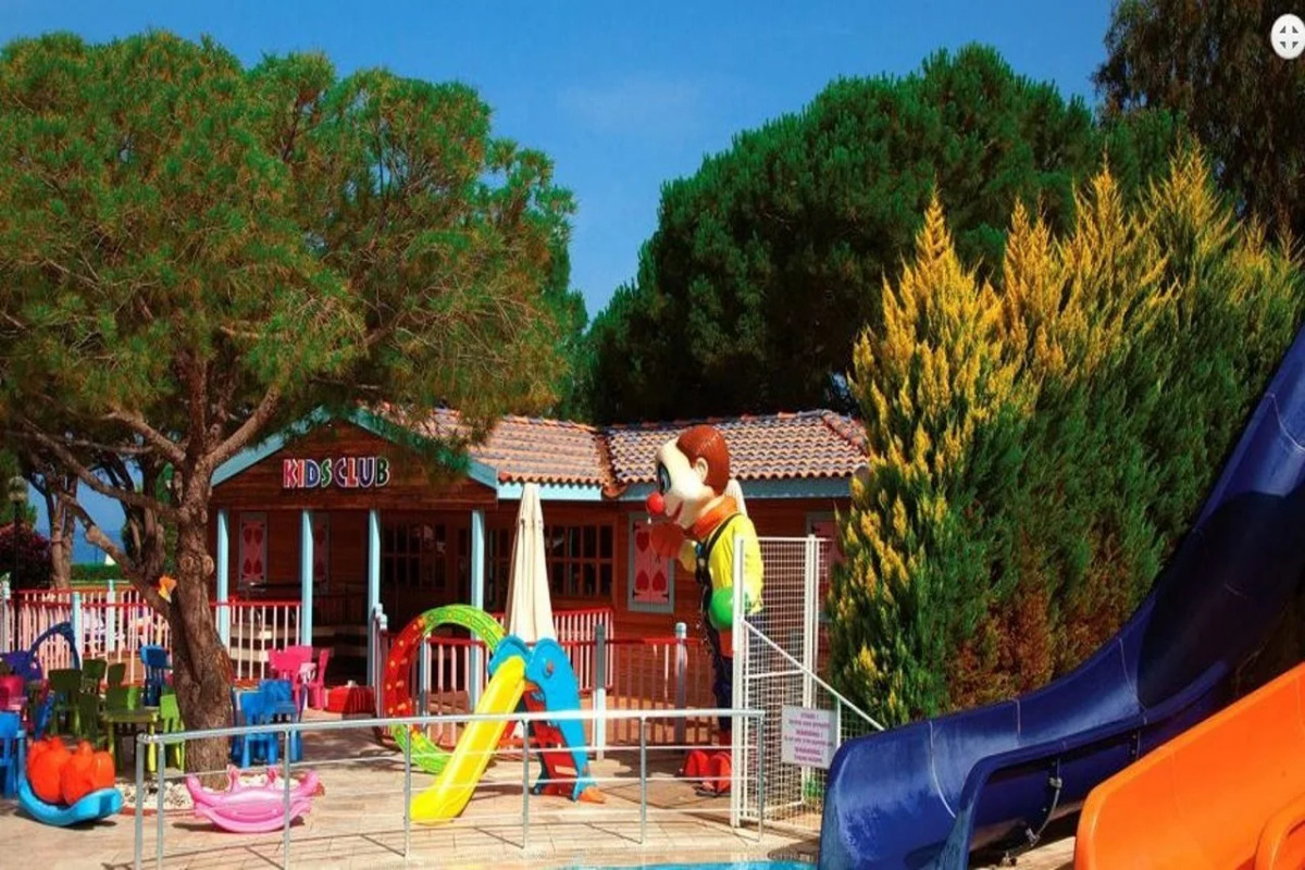 Batihan Beach Resort & Spa