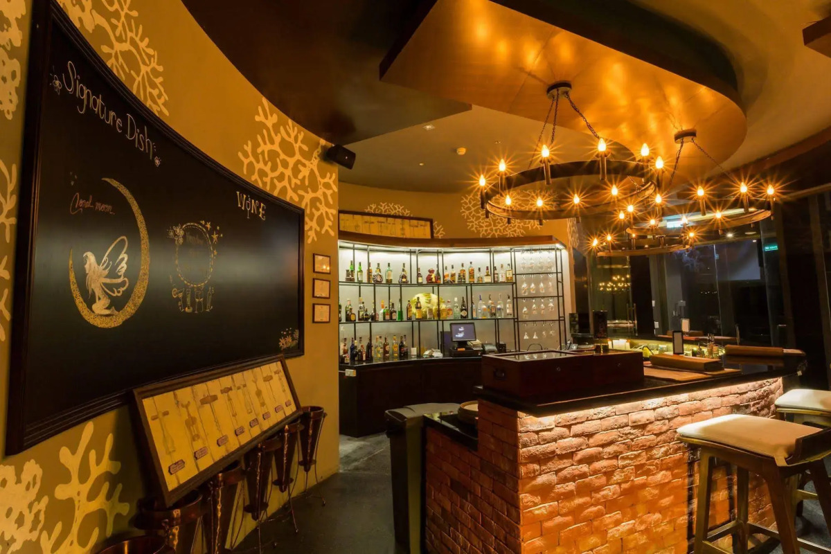 Le Coral Beach Resort and Cafe