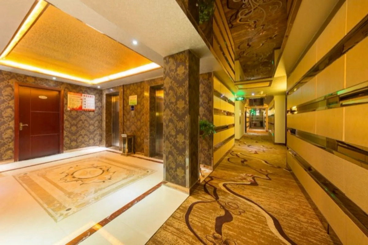 Rong Le Business Hotel