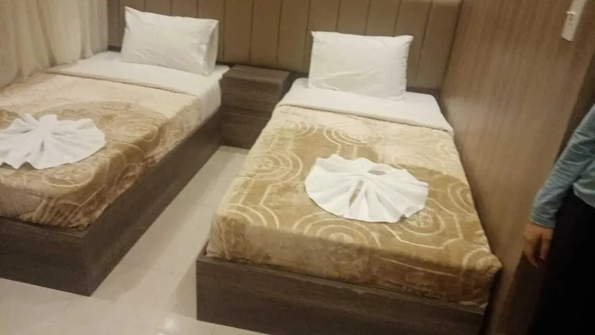 Rotana Palace Suites