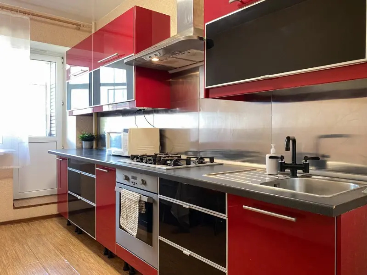 UT Меридианная 3