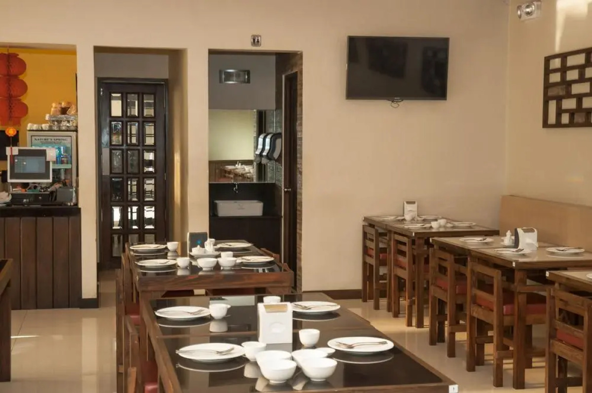 OYO 110 Asiatel Airport Hotel