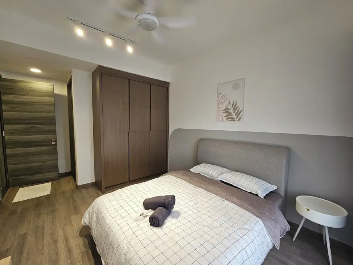 Agile Residence TRX by Isabella