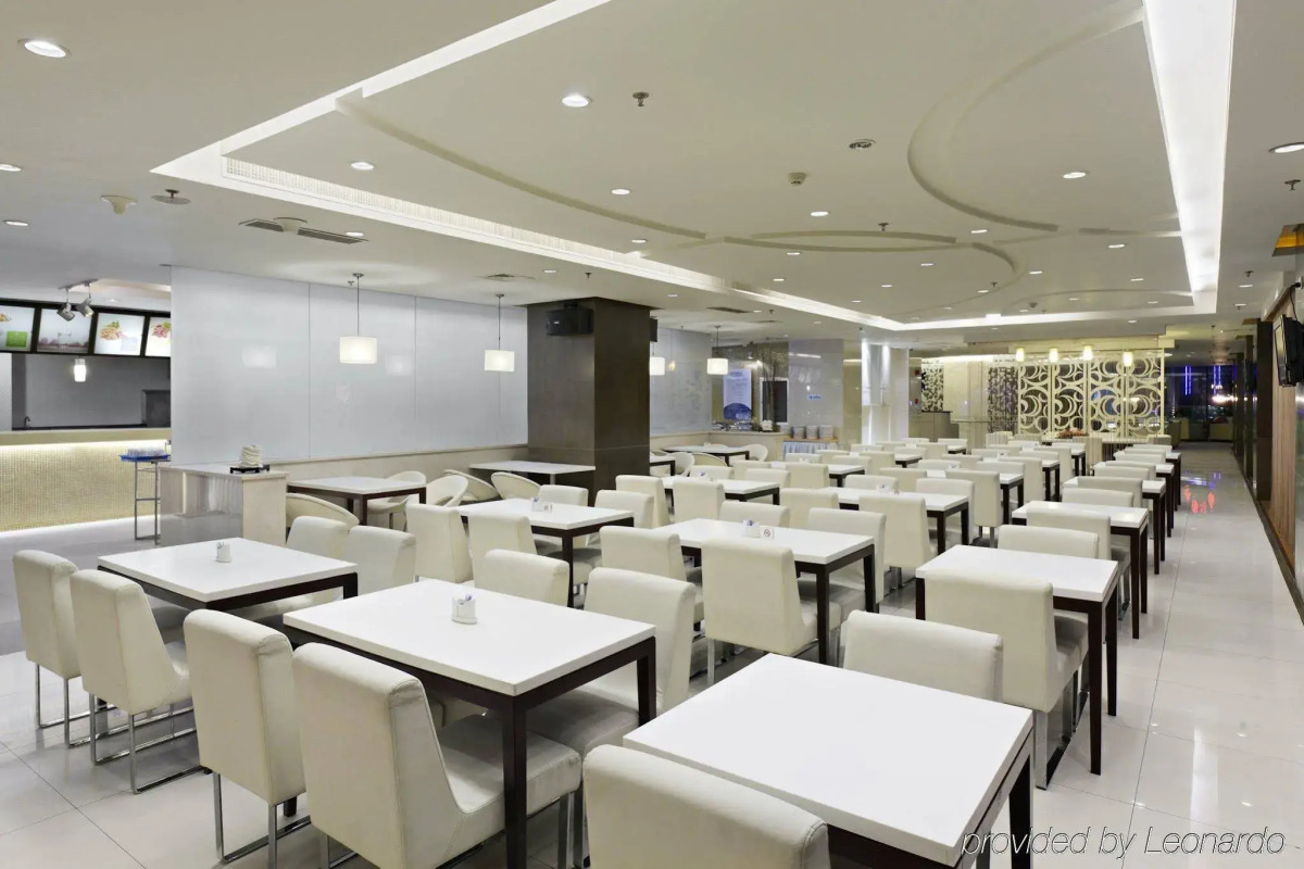 Holiday Inn Express Dalian City Centre by IHG