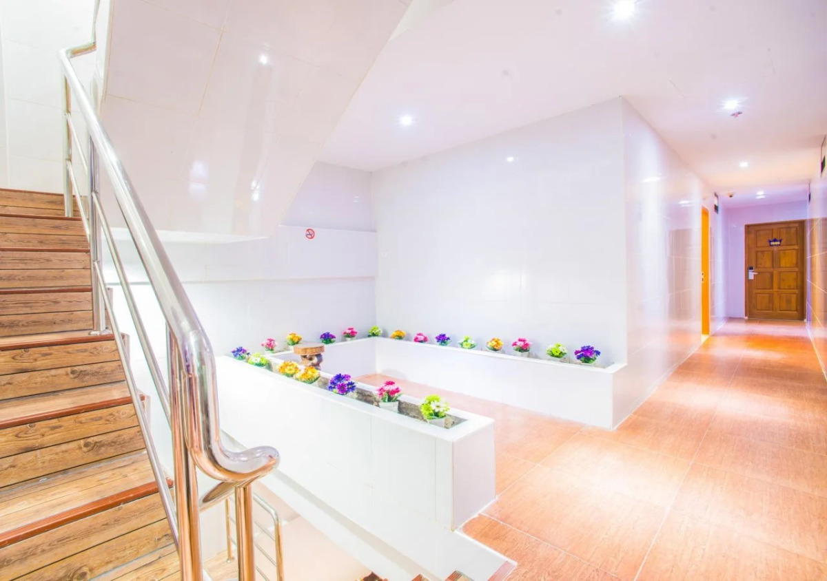 OYO 861 Patong Dynasty Hotel