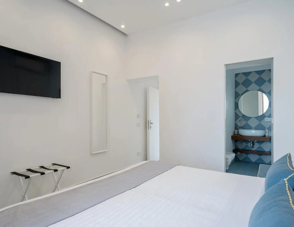 Capri Marina Suite