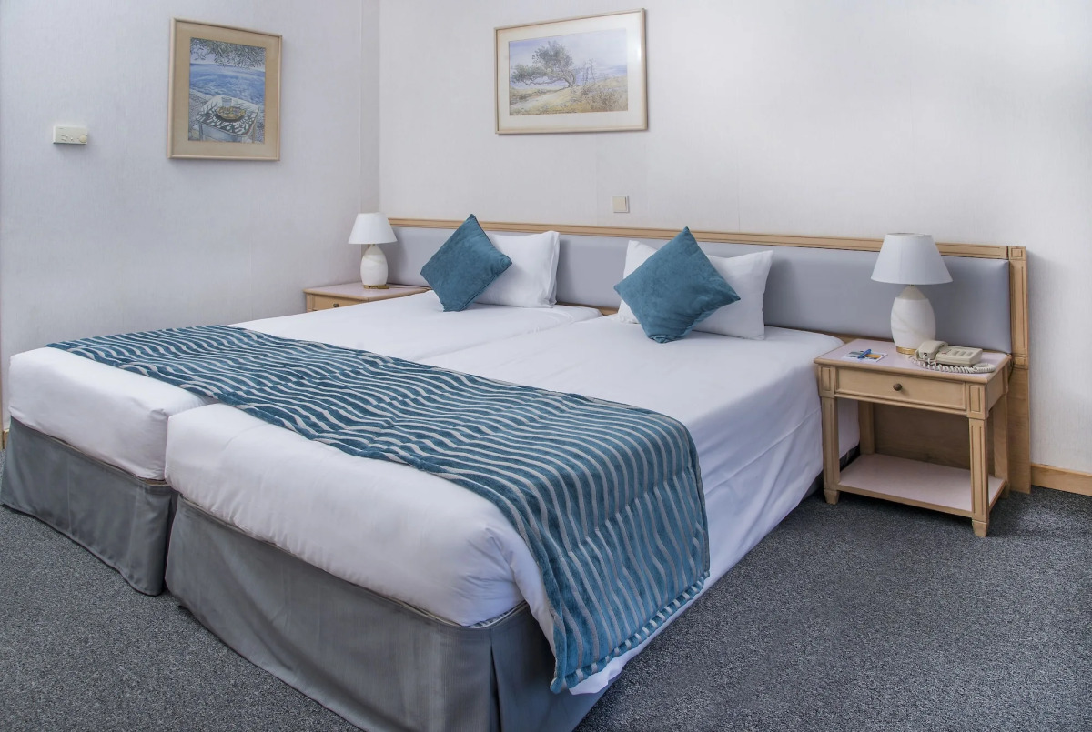 Palm Beach Hotel & Bungalows