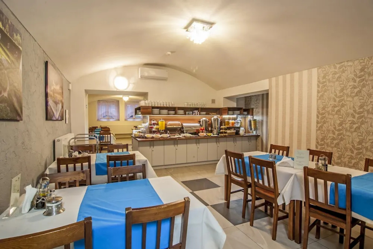 Metropolitan Apartments