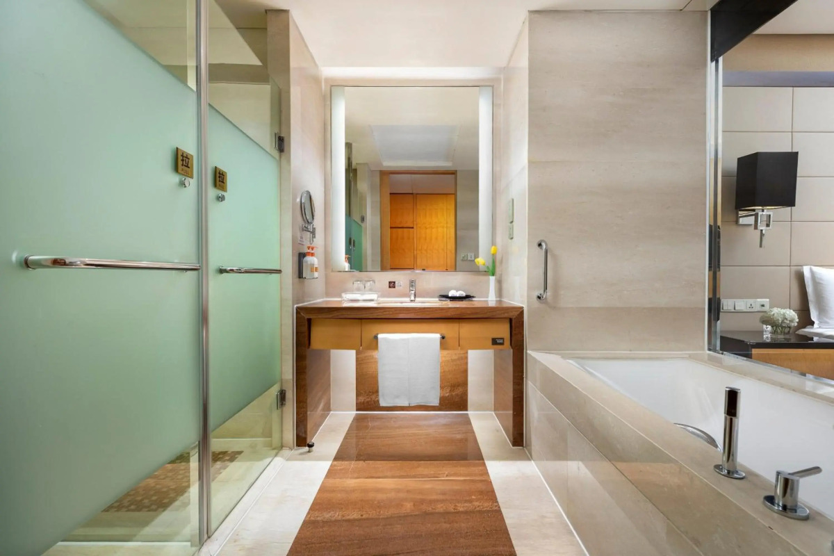 Crowne Plaza Yichang by IHG