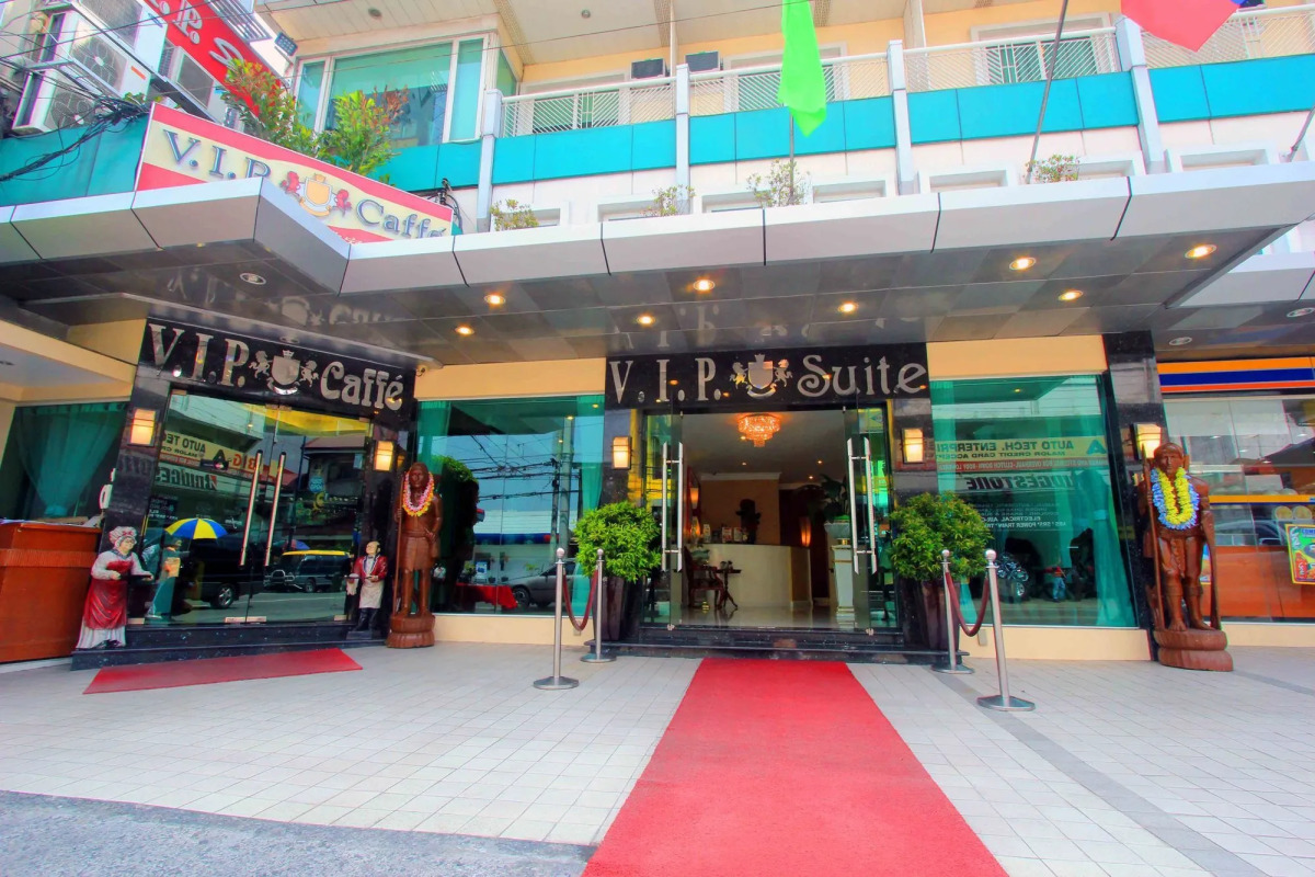 Townhouse OAK Makati Manila Near PNR Pasay Evangelista formerly VIP Suites