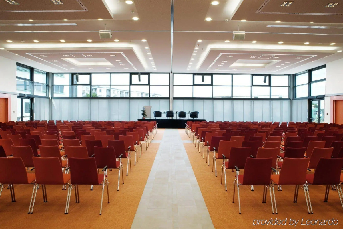 Holiday Inn Berlin Airport - Conference Centre by IHG