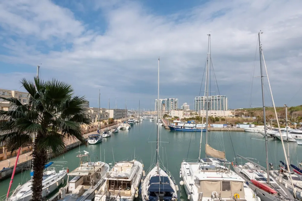 Herzliya Marina Lagoon Apartment
