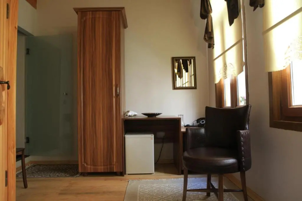 Tom Square Boutique Hotel