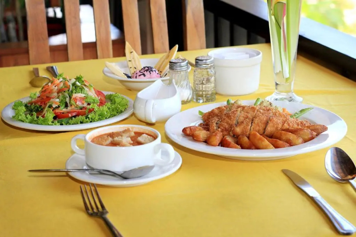 Puri Sari Beach Hotel