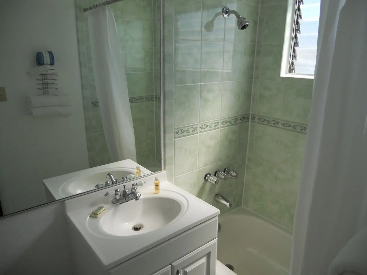 Los Angeles Adventurer All Suite Hotel at LAX