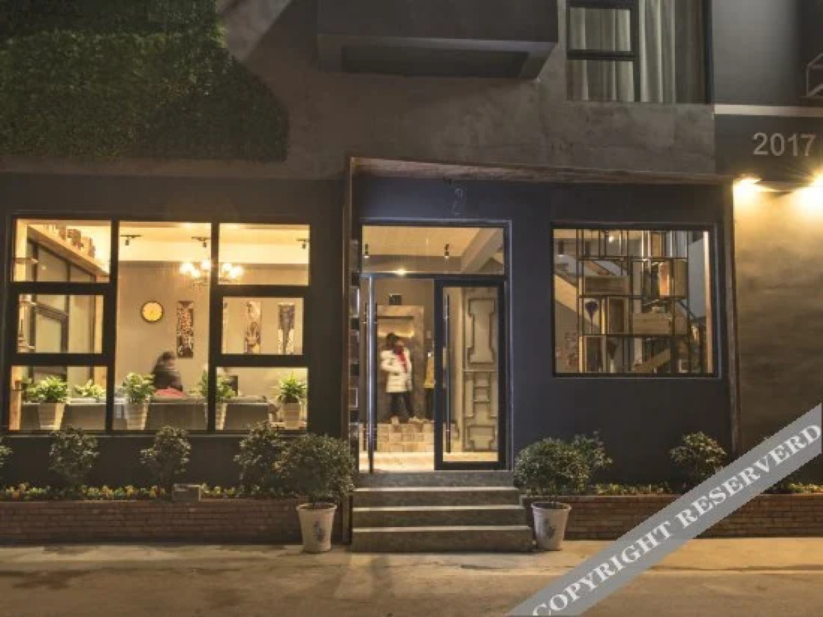 Tianmen Mountain Loft Art Inn