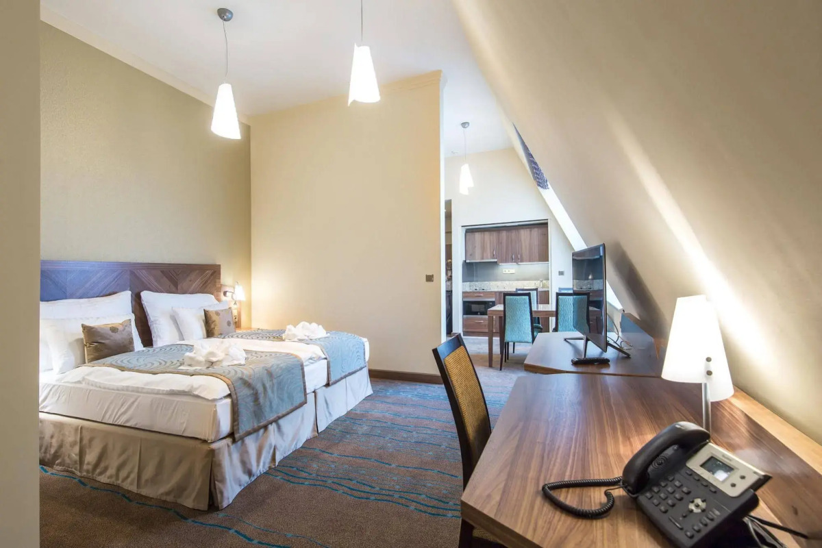 Merchant's Crown Suites and Spa