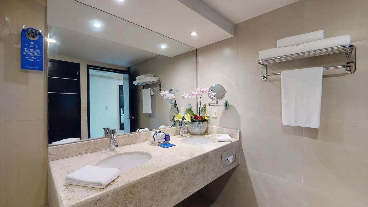 Отель Seadust Cancun Family Resort