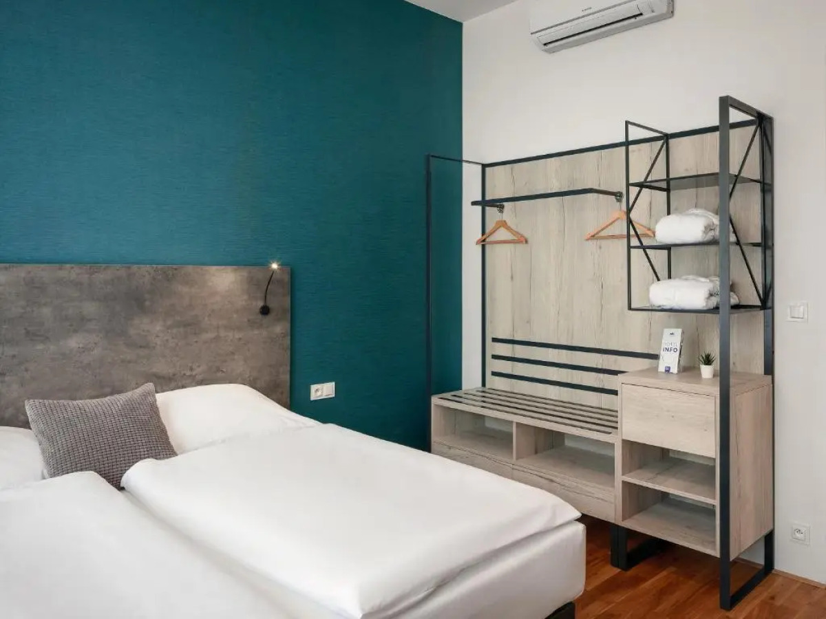 EA ApartHotel Melantrich