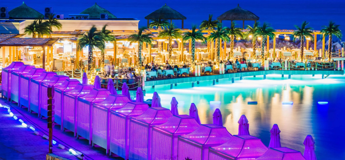 Cratos Premium Hotel & Casino