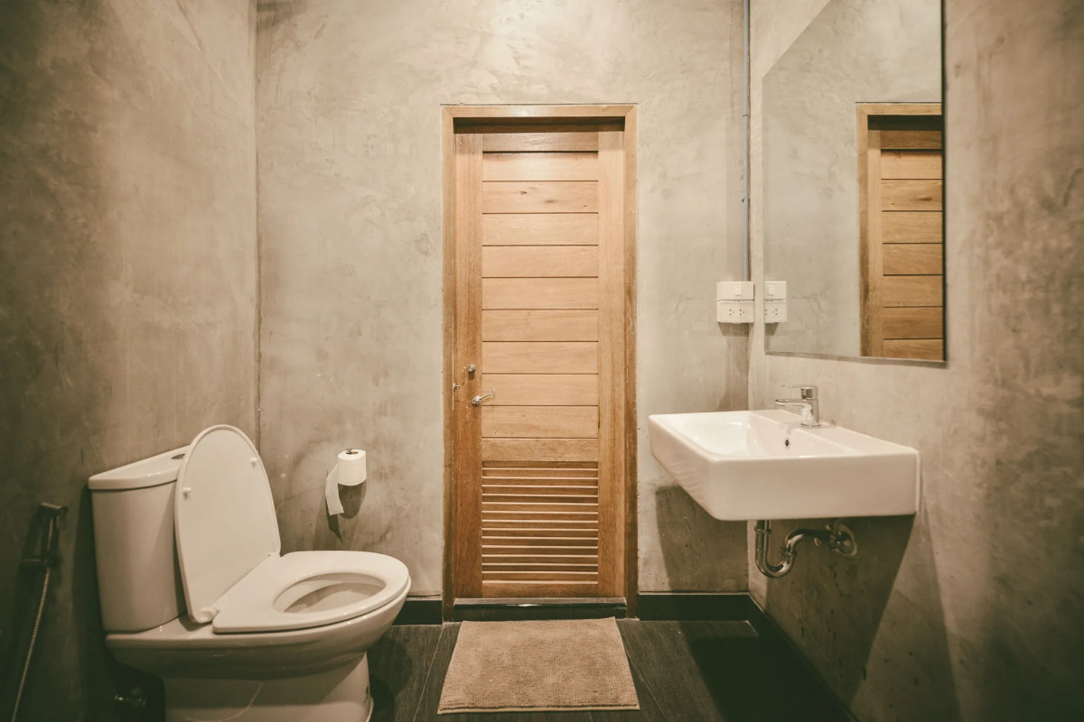 Good One Poshtel & Café Bar