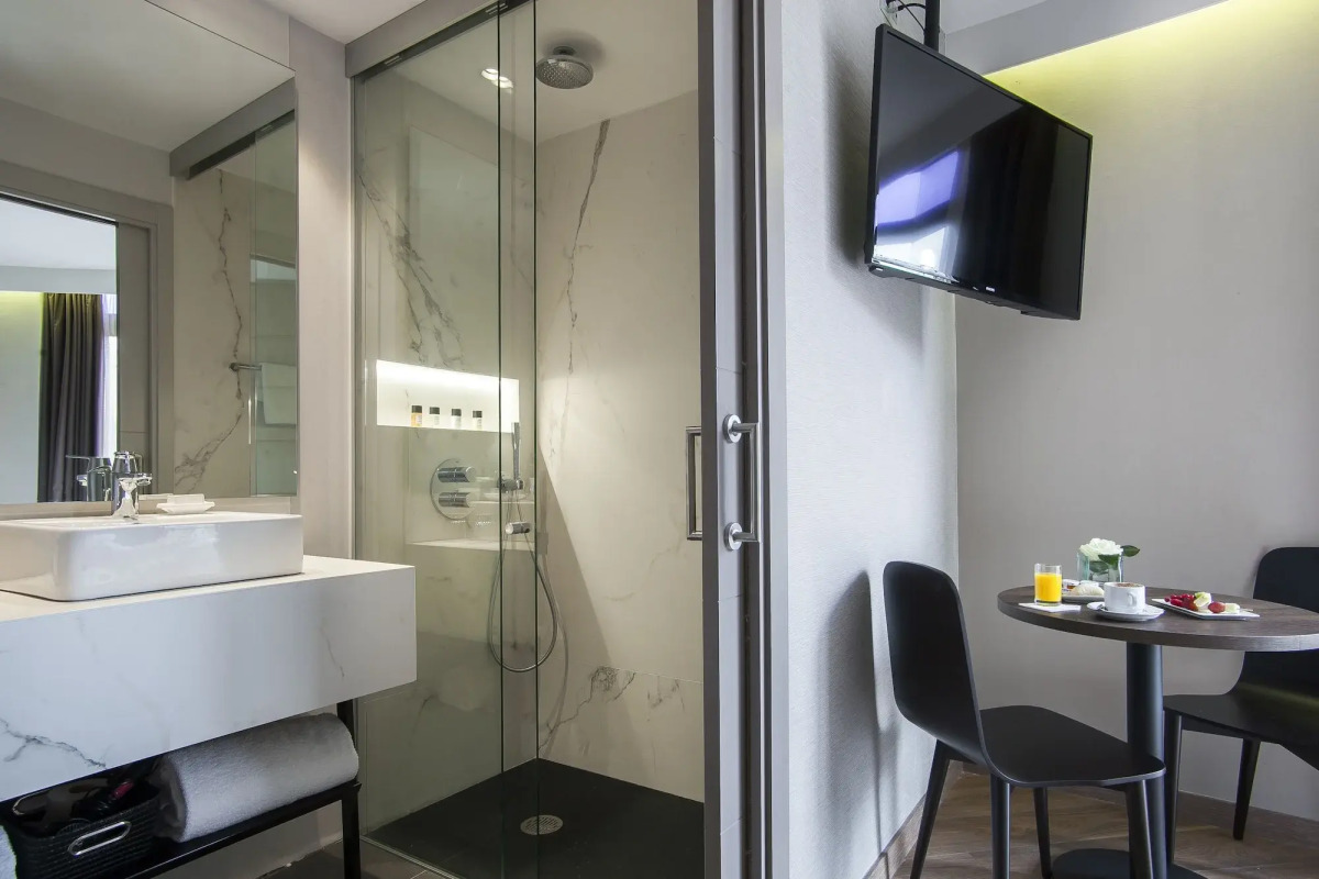 Отель America Barcelona