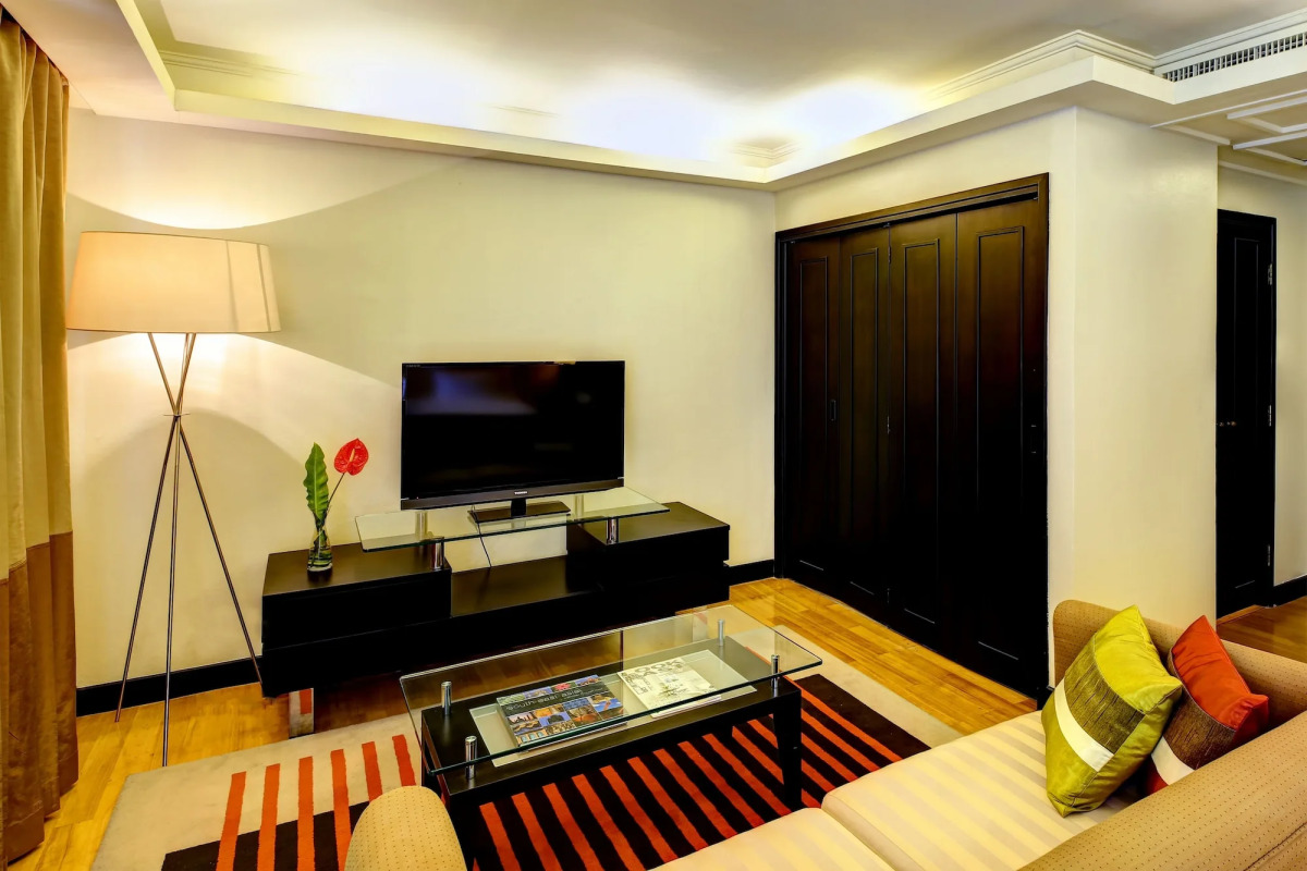 Radisson Hotel Chateau de Bangkok