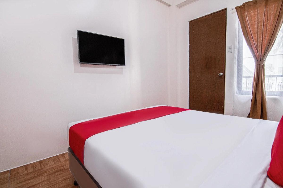 OYO 431 Apollo 11 Apartelle