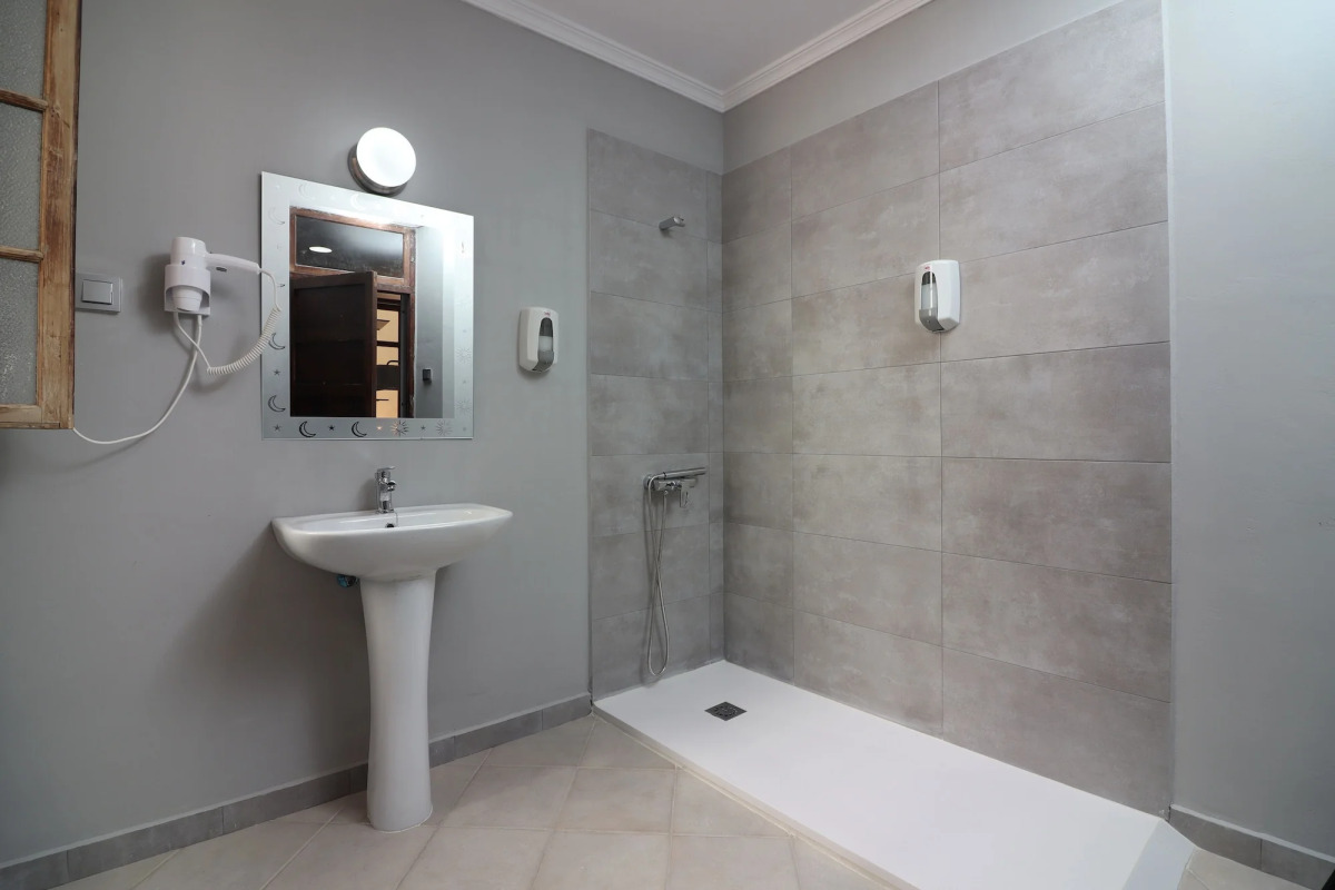 Feel Hostels City Center