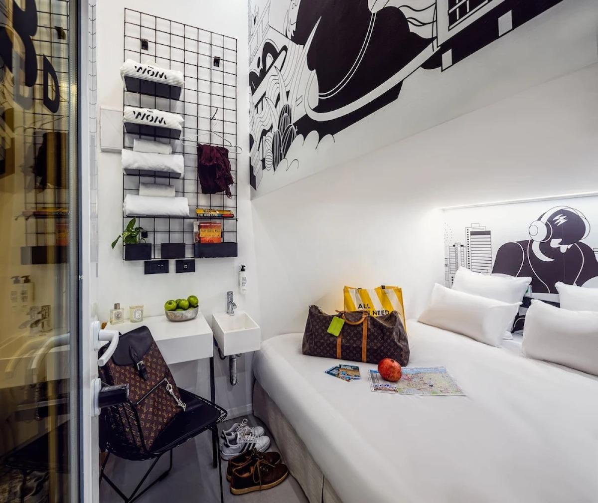 Wom Allenby Pod Hotel