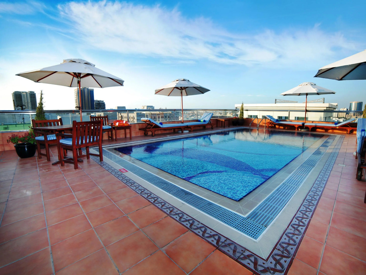 Raviz Center Point Hotel