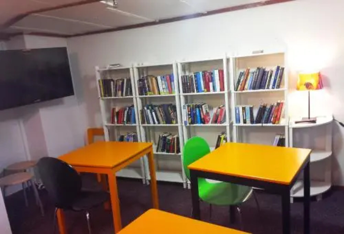 Laivahostel S/S Bore