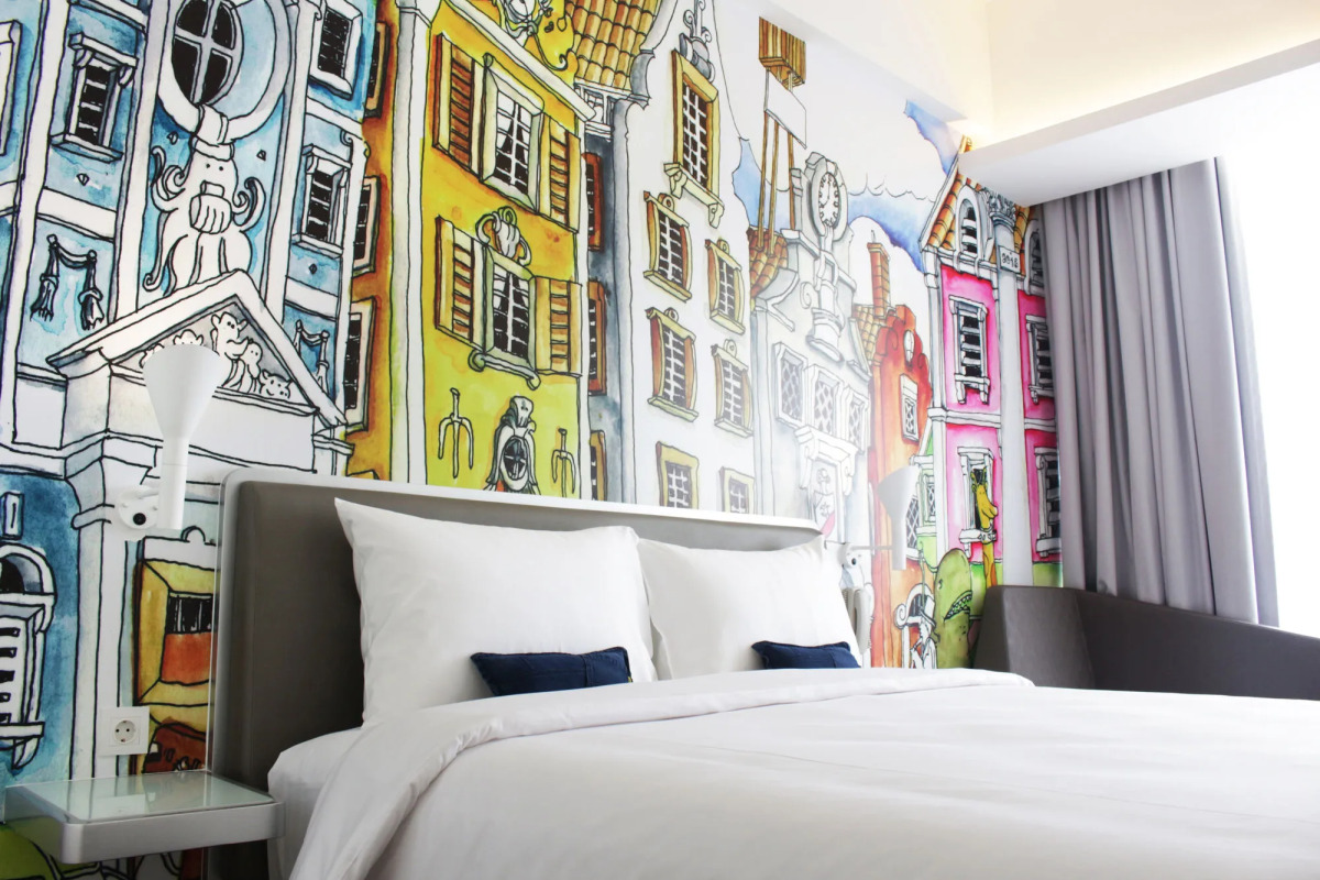 YELLO Hotel Harmoni Jakarta