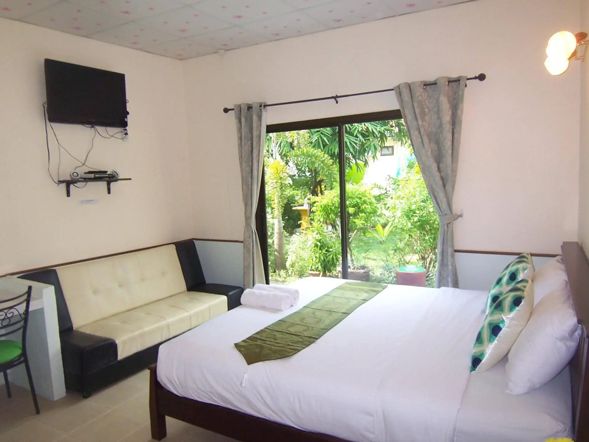 Airport Overnight Hotel