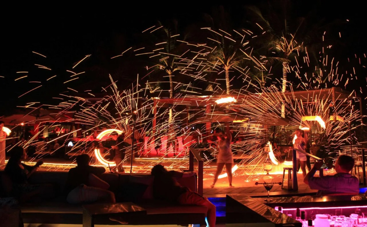 Crimson Resort and Spa Mactan