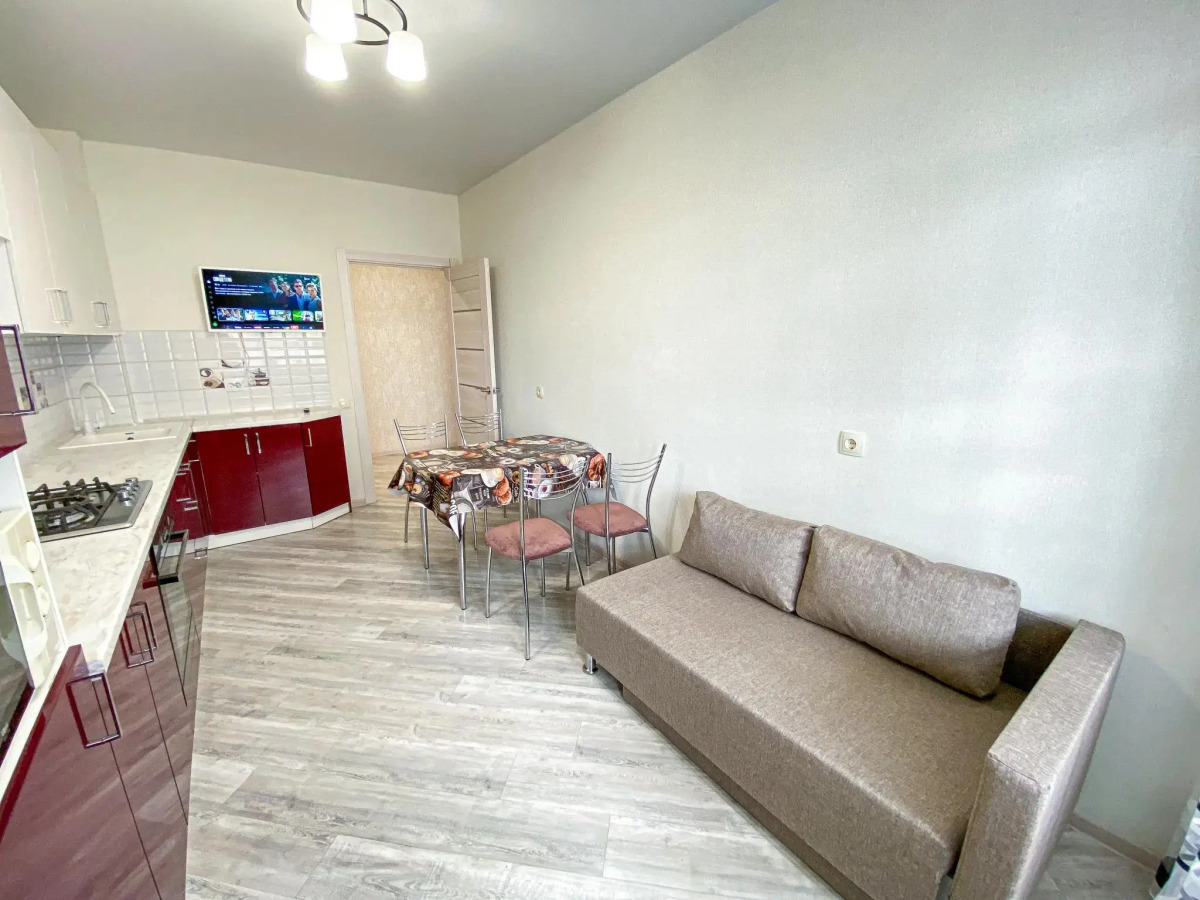 Апартаменты  на улице 1-й Школьный проезд 12