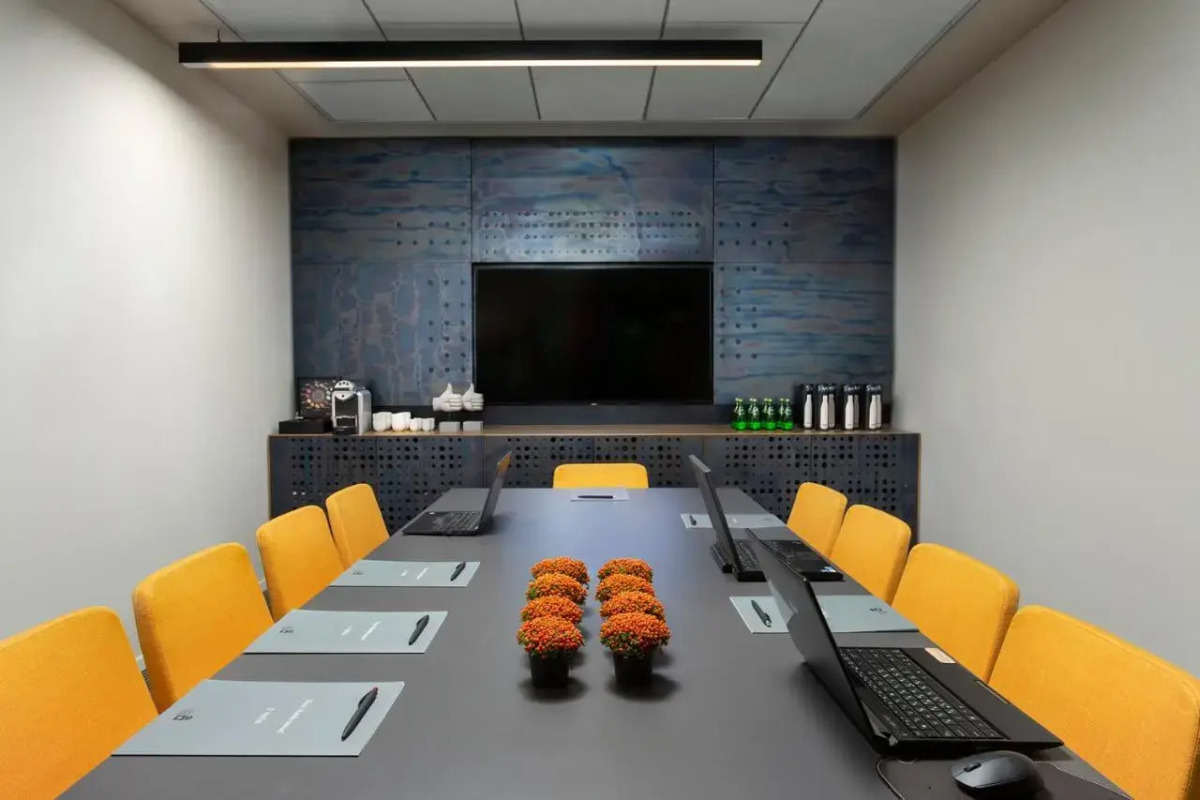 Link hotel & Hub By Dan Hotels