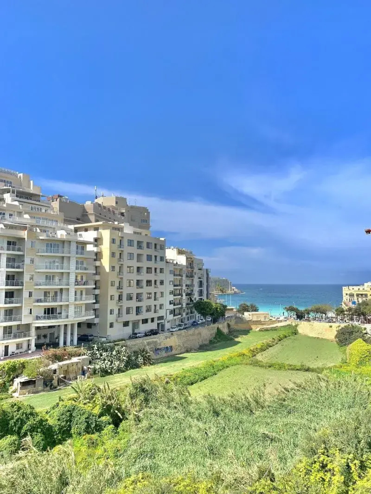 Follow the Sun Boutique Hostel - Pool, Breakfast & Sea Views