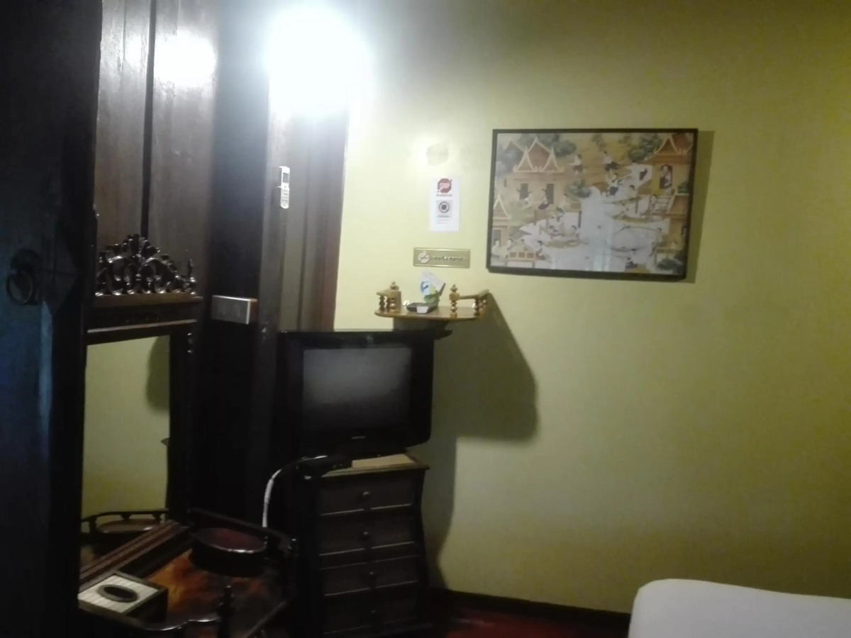 Luang Chumni Village