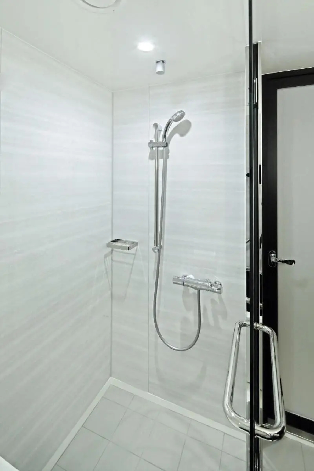 Отель Koko Premier Nihonbashi Hamacho