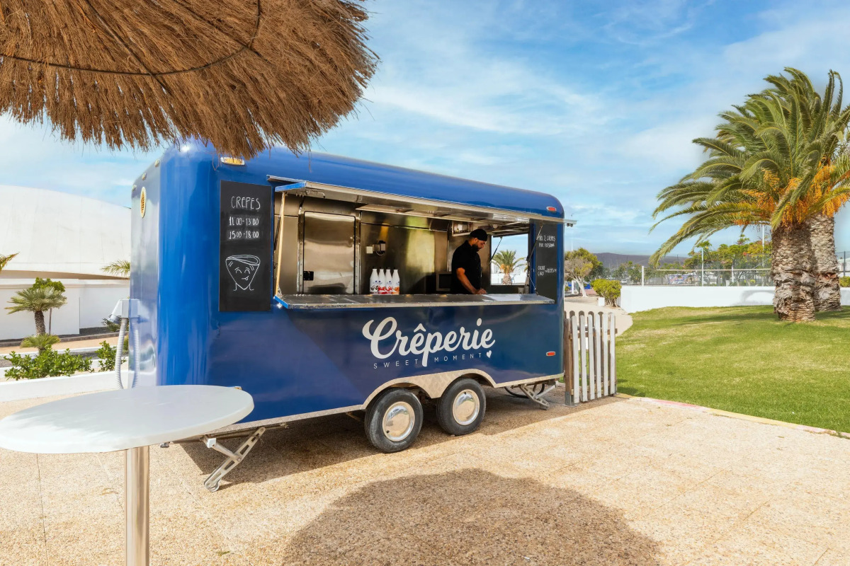 Отель THB Tropical Island Aparthotel