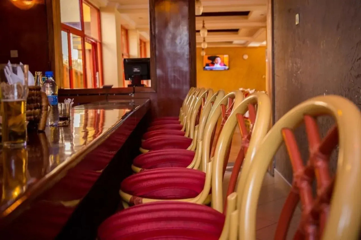 Seasons Airport Hotel