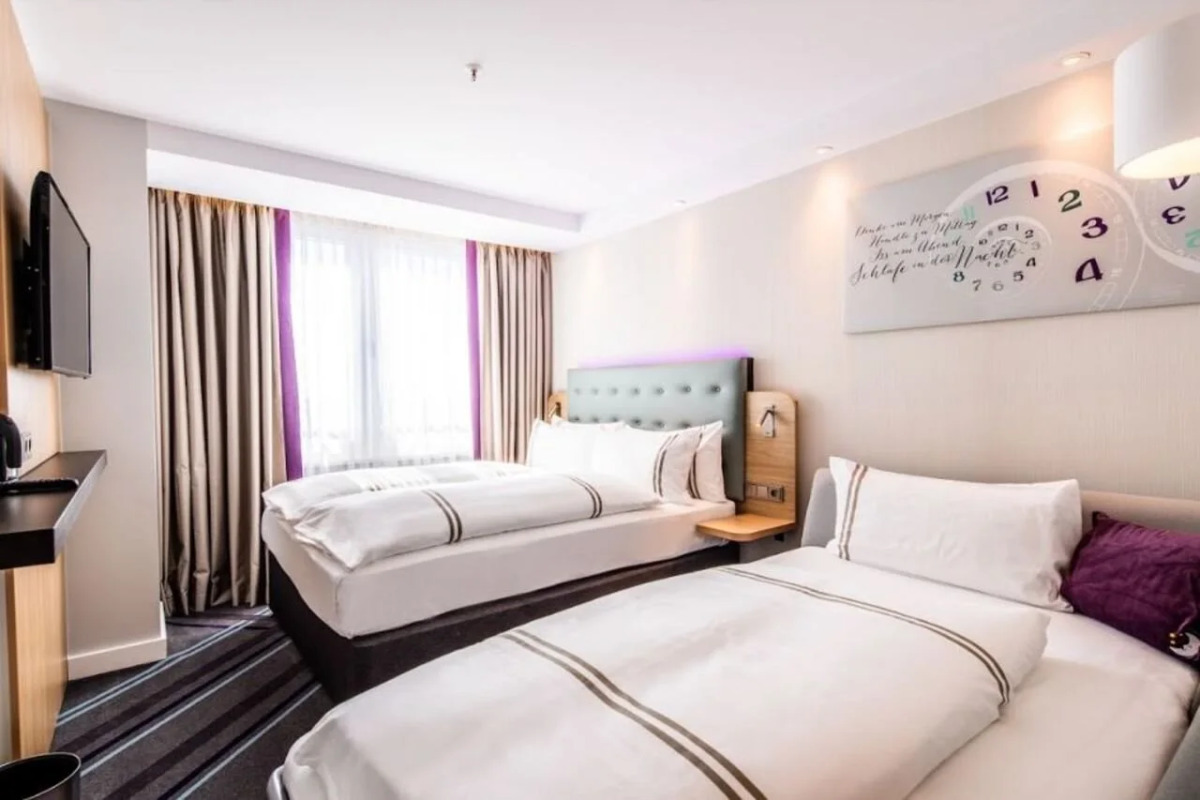 Premier Inn Cologne City Sud Hotel