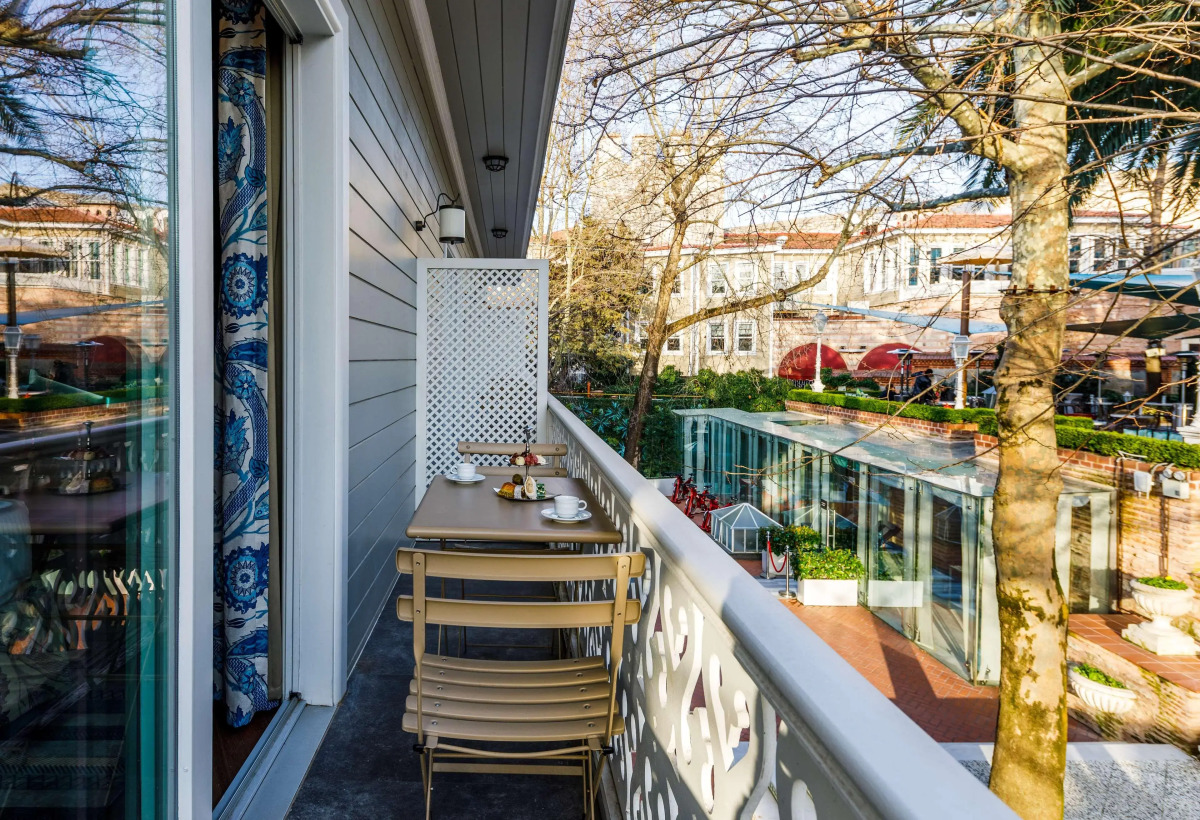 Hagia Sofia Mansions Istanbul, Curio Collection by Hilton