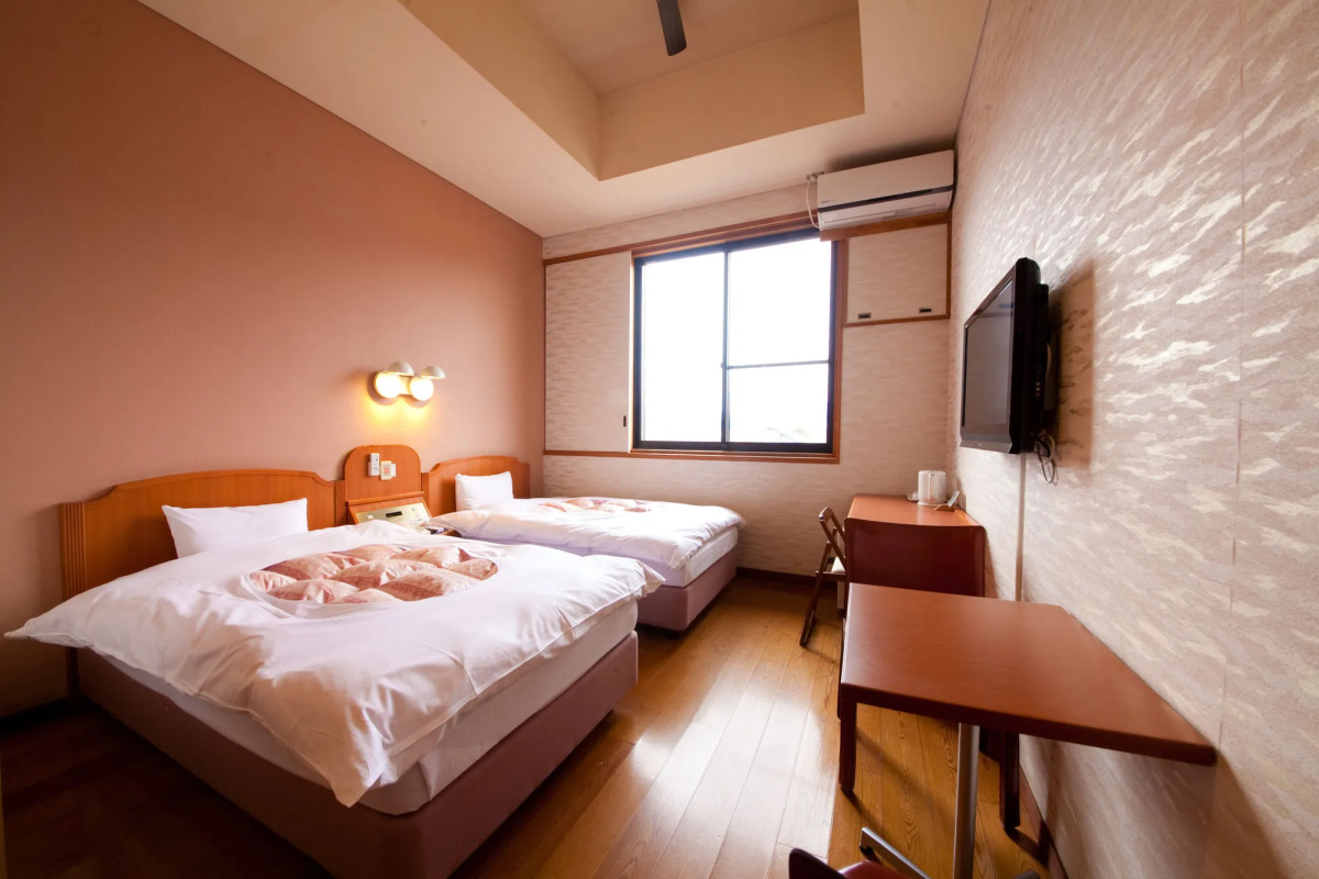 Yufuin Yawaraginosato Yadoya