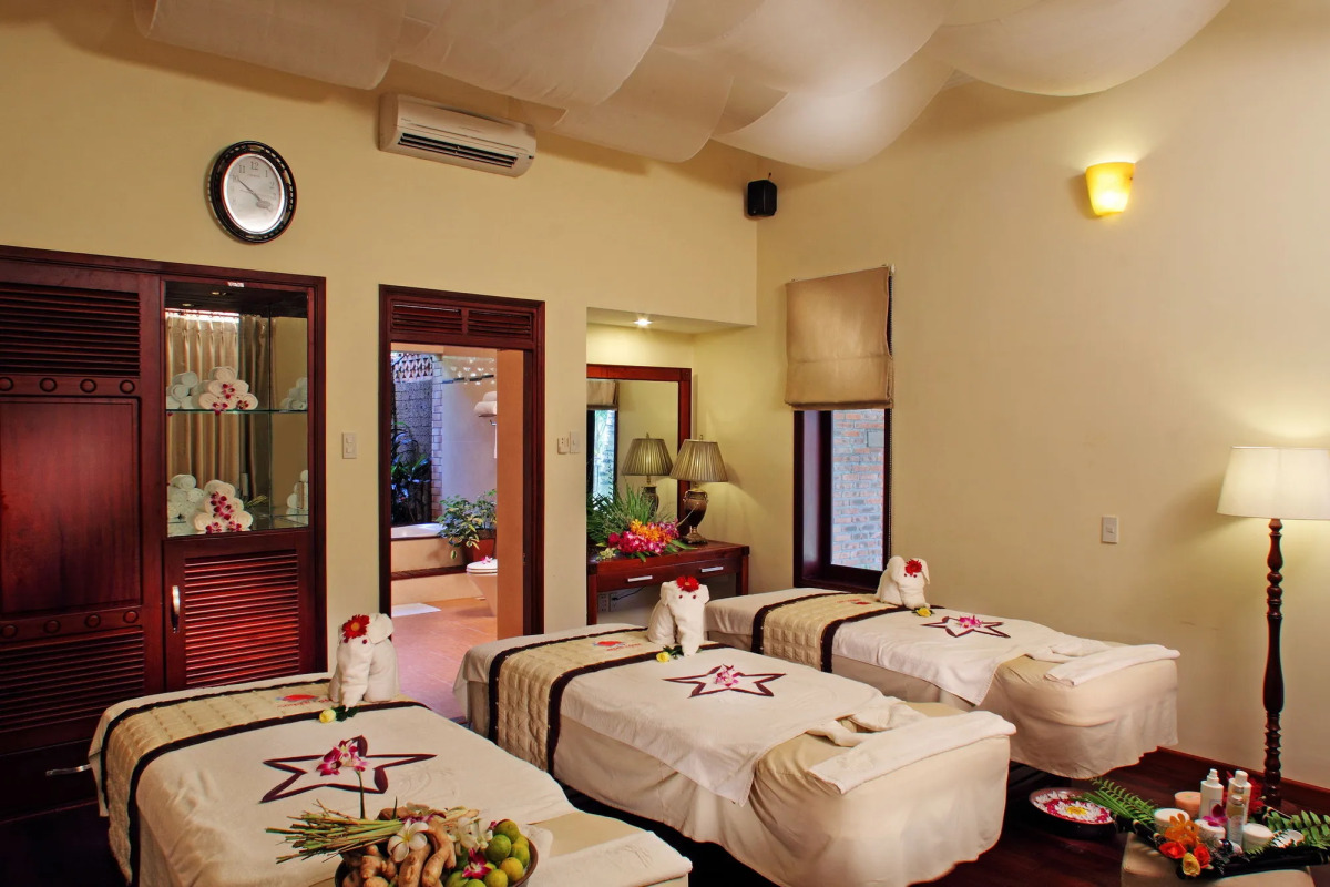 Golden Coast Resort and Spa