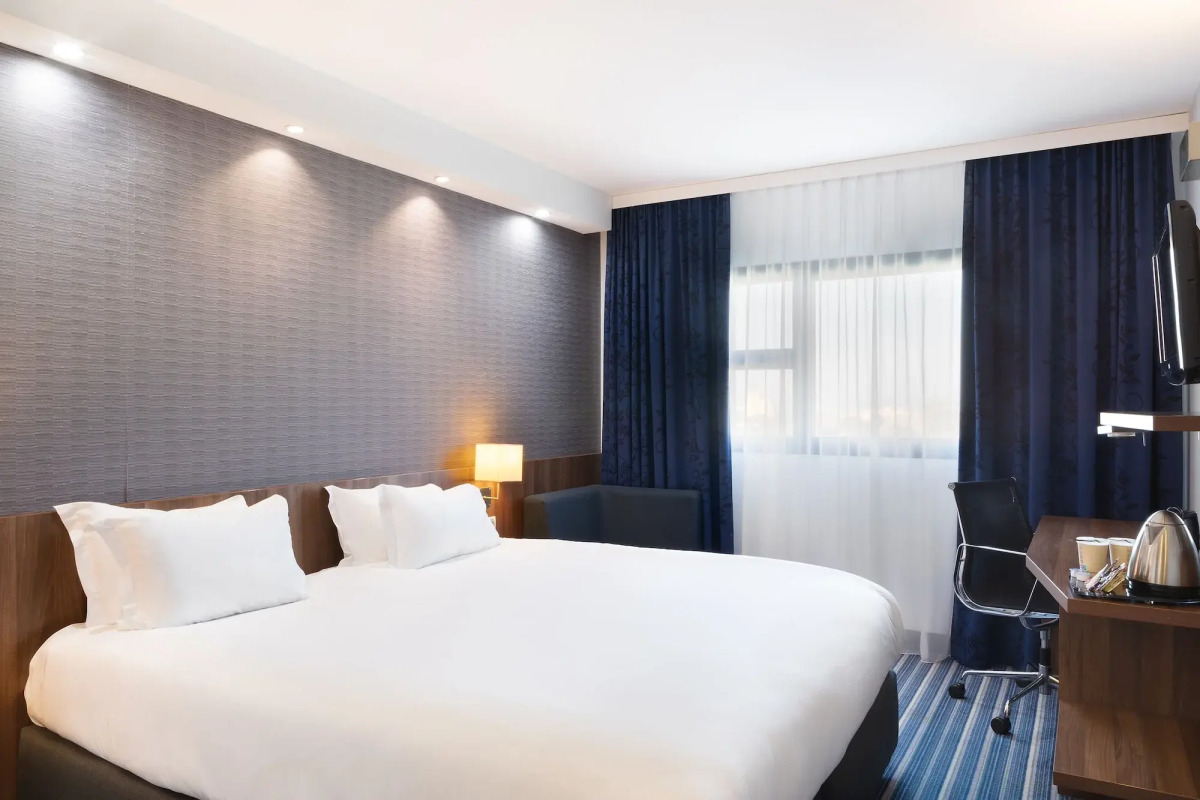Holiday Inn Express Marseille Airport by IHG